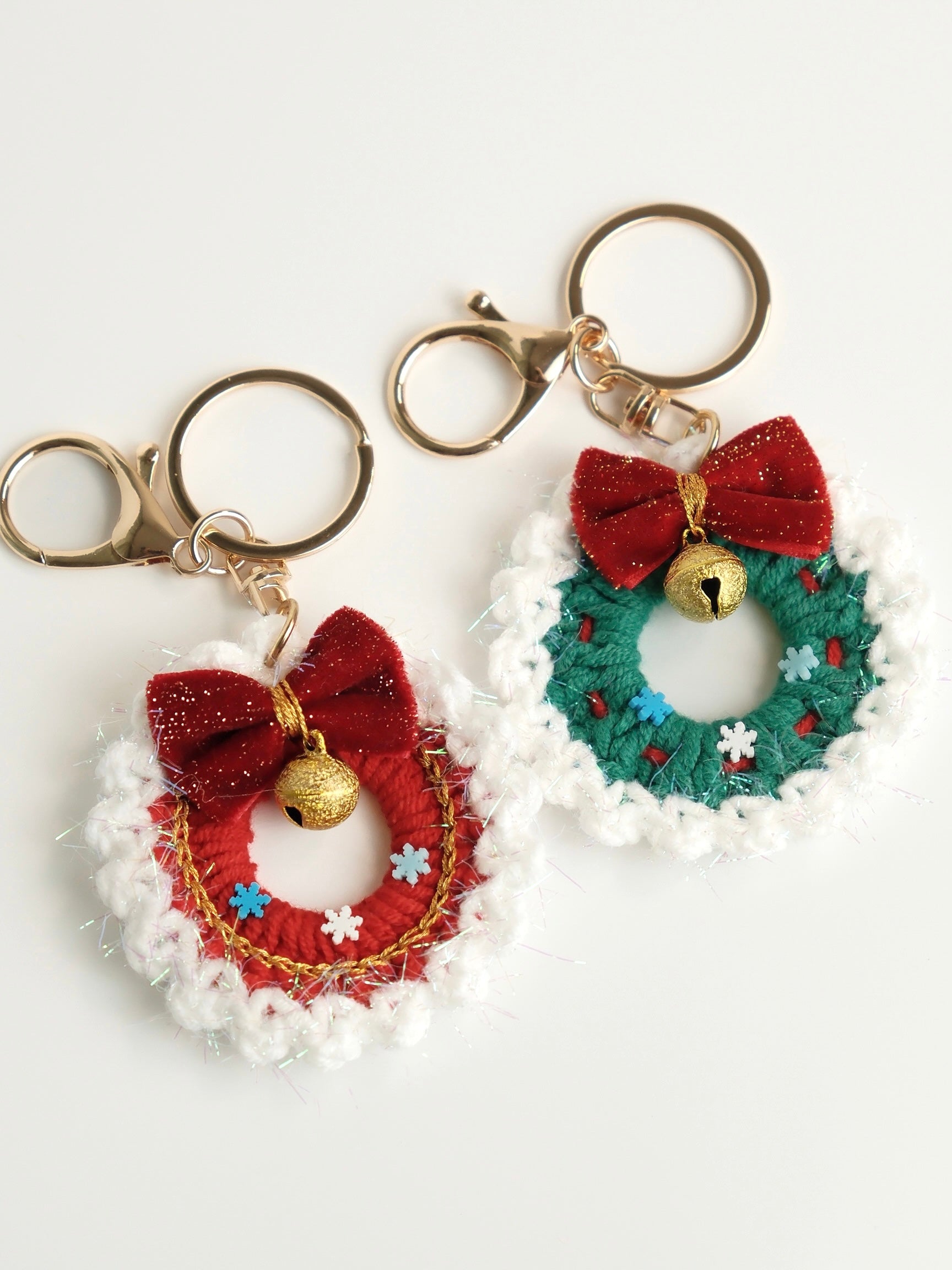 Hand-Crocheted Christmas Wreath Keychain(Set of 2)