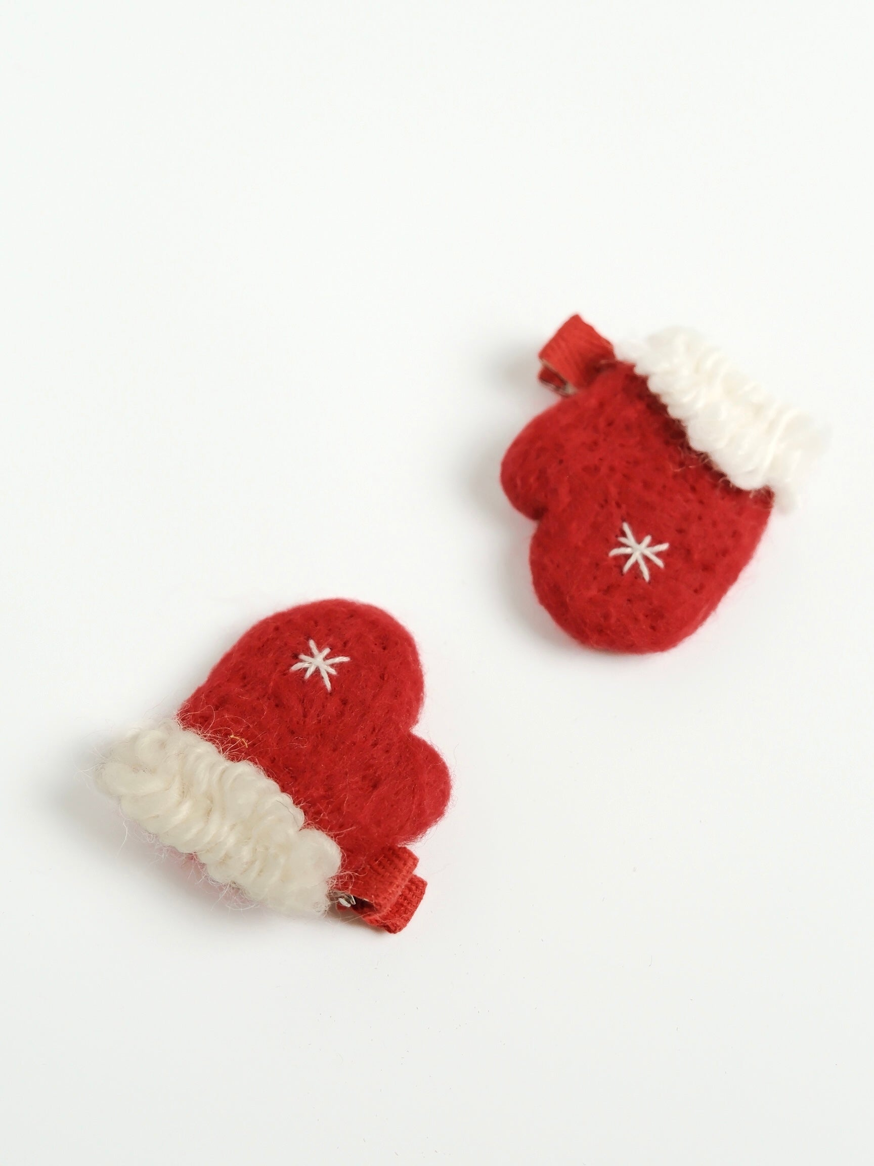 Christmas Glove Hair Clip