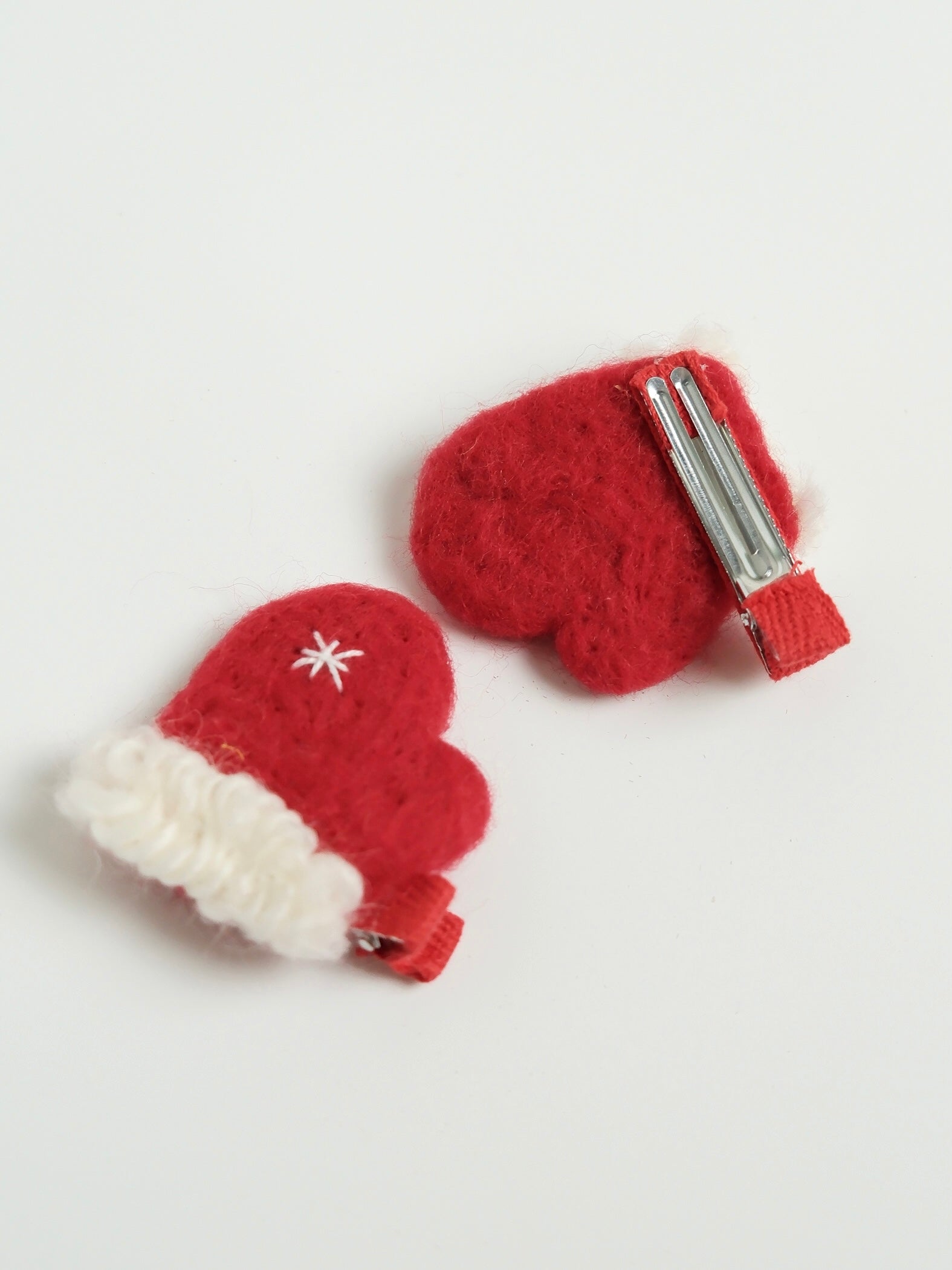 Christmas Glove Hair Clip