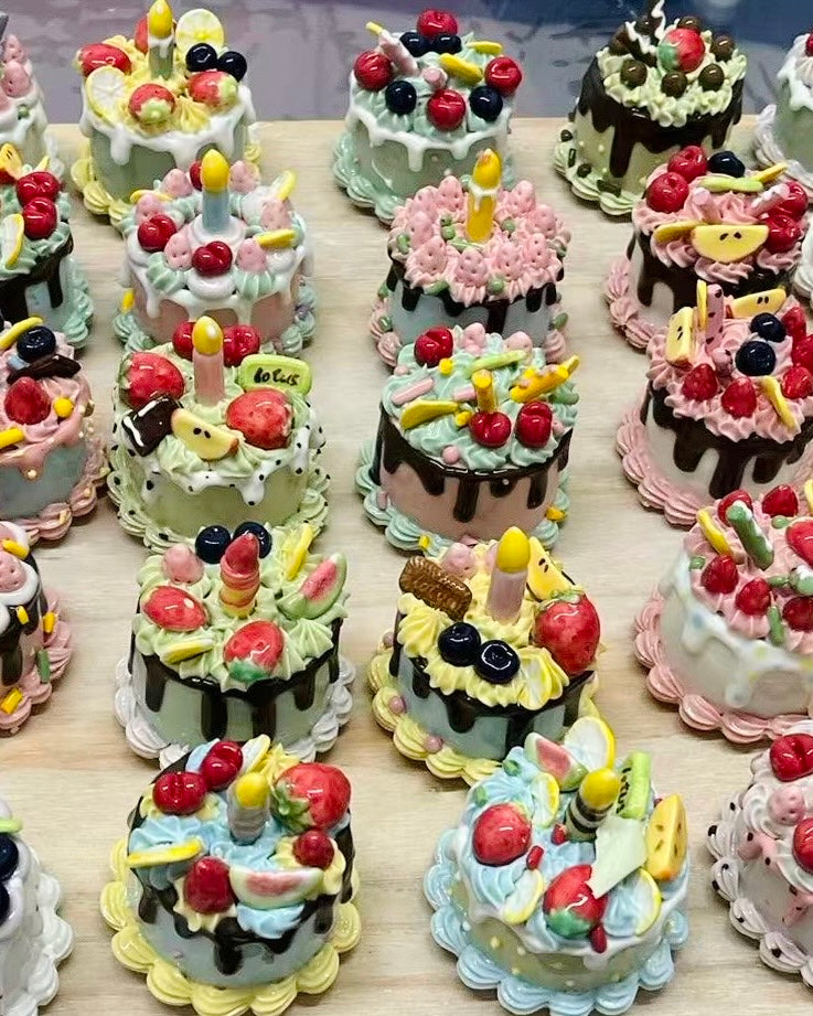 1.7–2 Inch Handmade Fruit Cream Ceramic Cake Blind Box